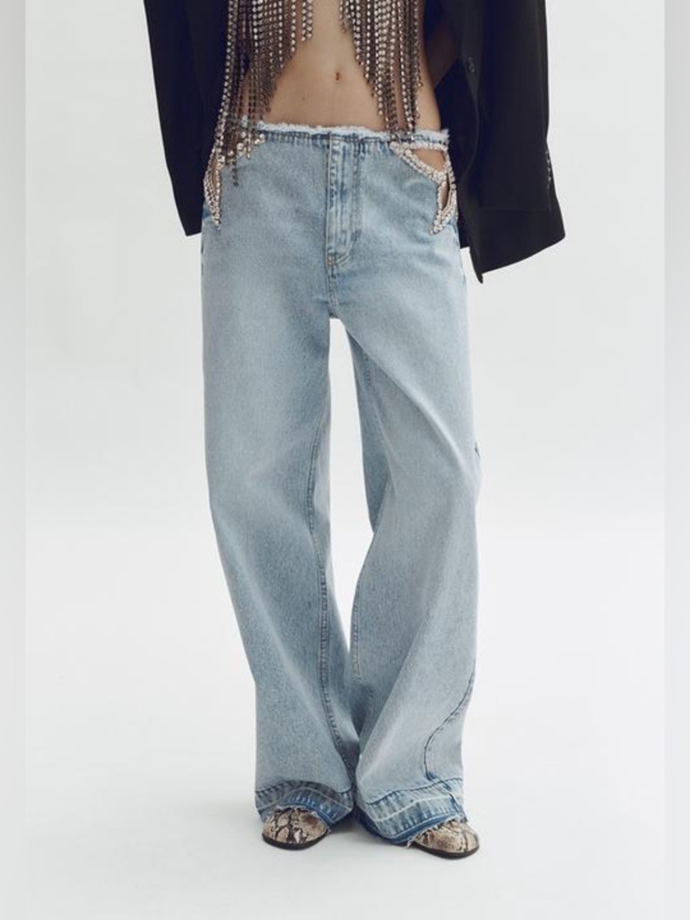 Stella McCartney Light Blue Low-Rise Wide Leg Jeans with Cutout Waist - Picture 11 of 11